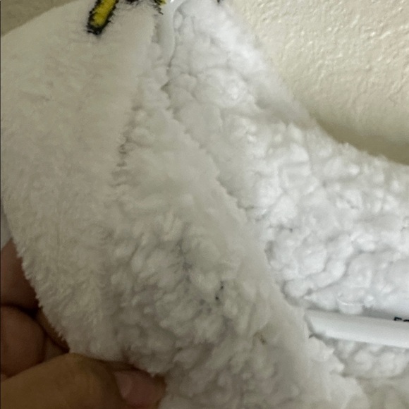 Cozy White Hoodie with Pizza Print - Picture 3 of 7